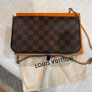Louis Vuitton felicie pochette